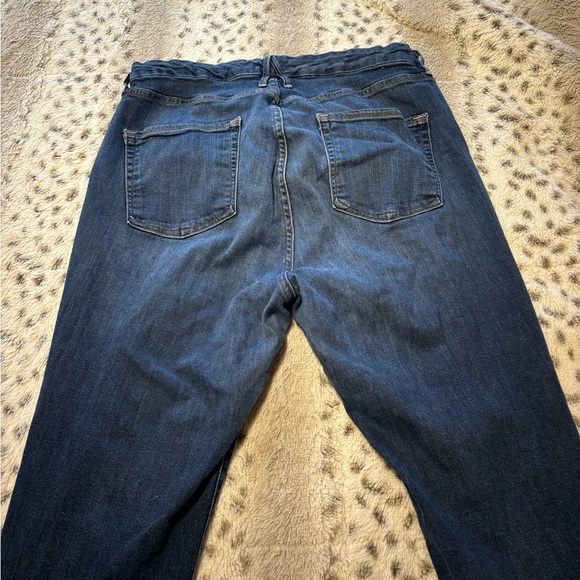 Good American Jeans - Picture 4 of 6